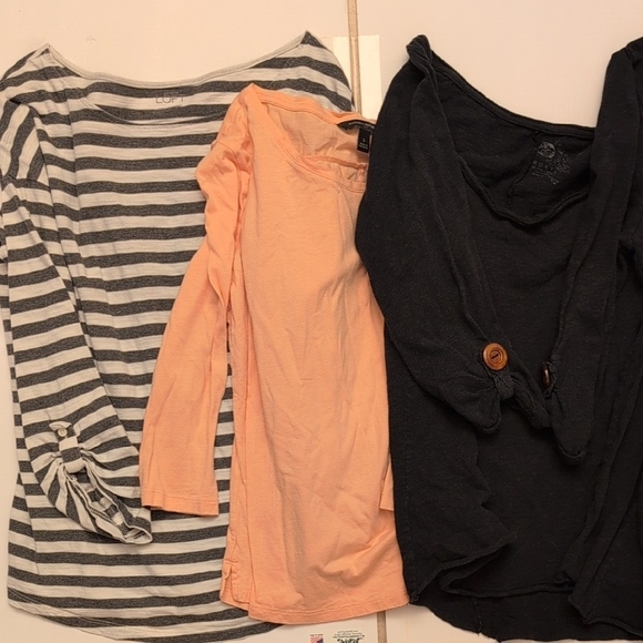 Lot of 11 Casual Mixed Women’s Shirts Tops Tanks Bundle Solid Stripes - Size S - Picture 4 of 6